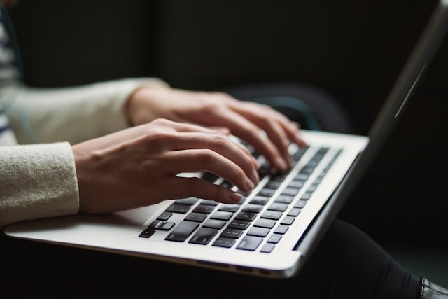 Why AI Won't Replace Marketers (But Will Replace Those Who Don't Use It)